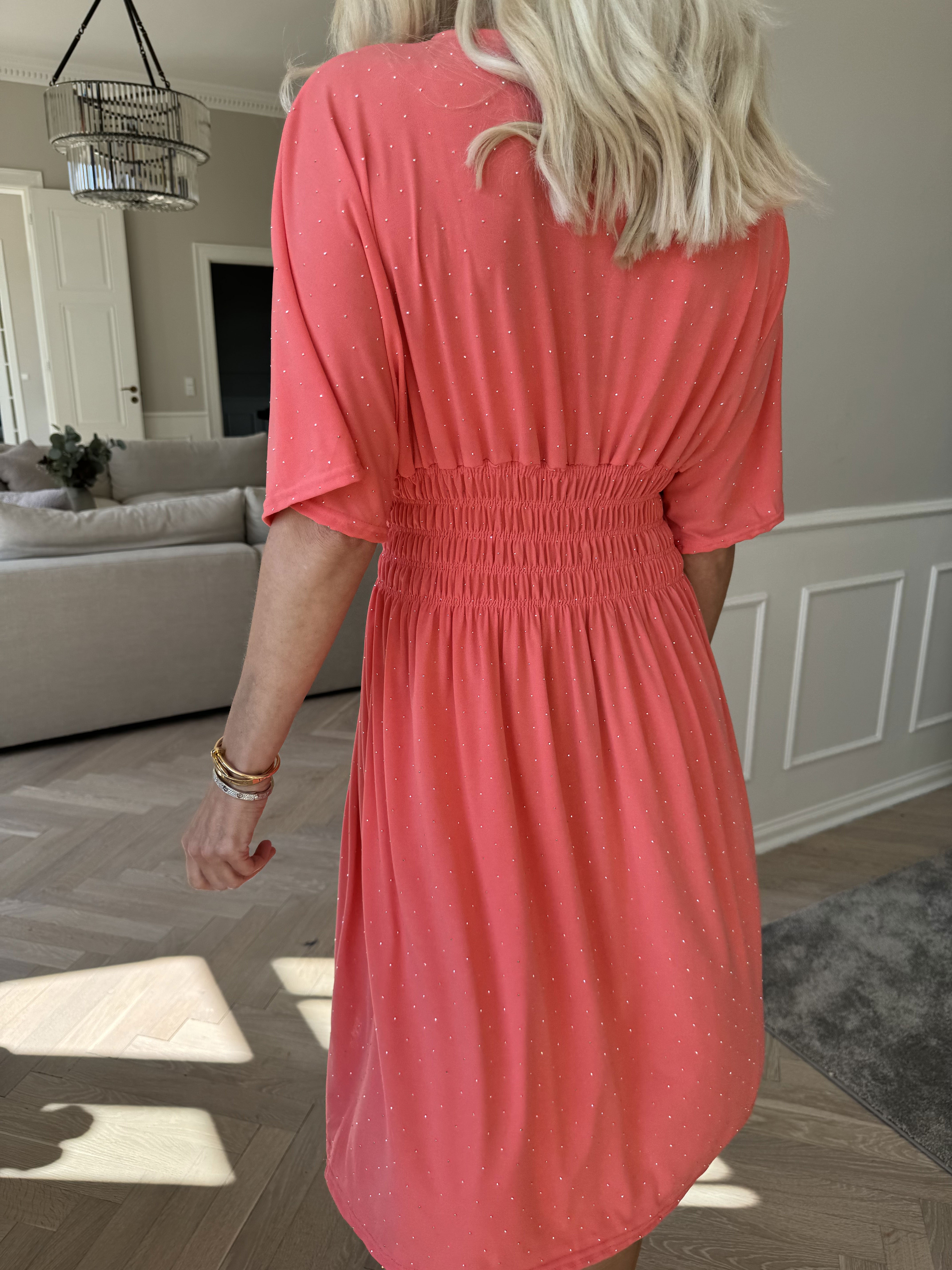 Pams Crystal Short - Kort elastisk klänning med strass